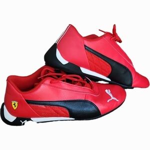 PUMA Ferari  red and black tennis  youth boys snickers size 5.5 C